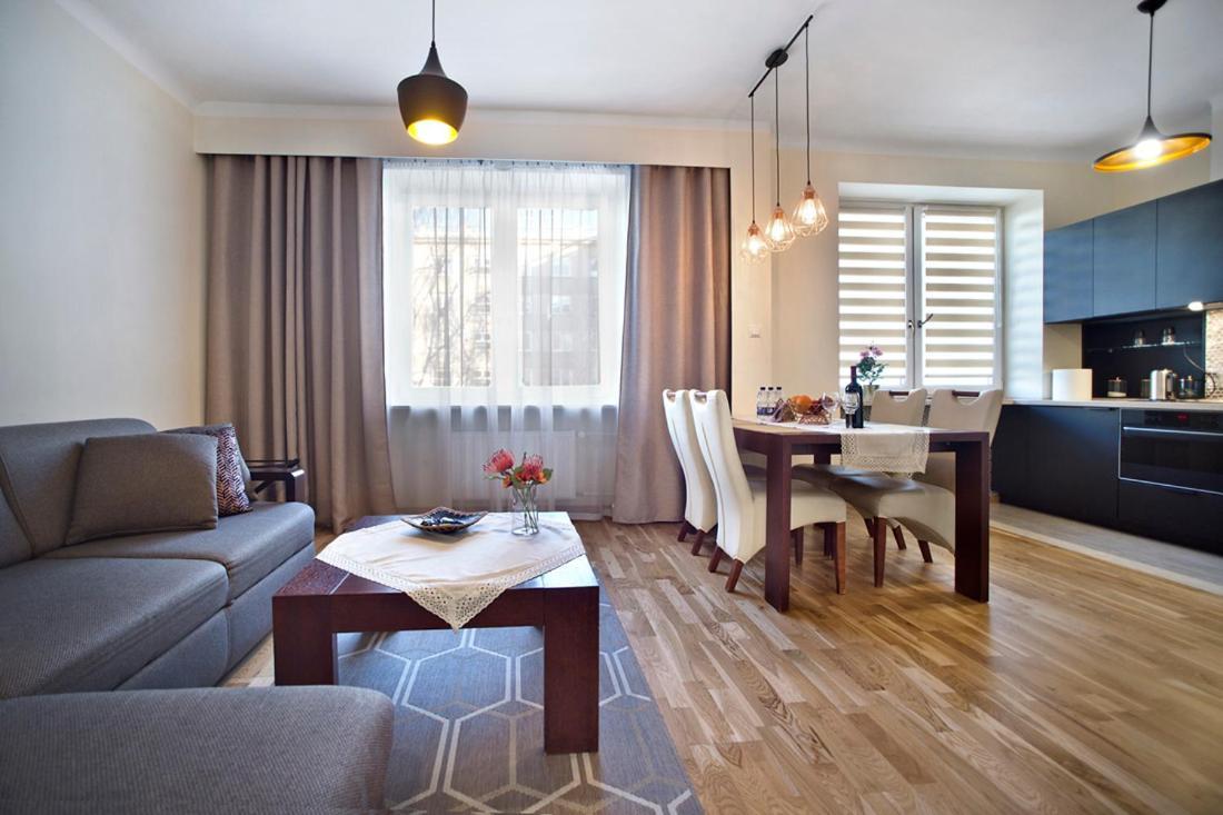 Niepodleglosci Serviced Apartments Warszawa Exteriör bild